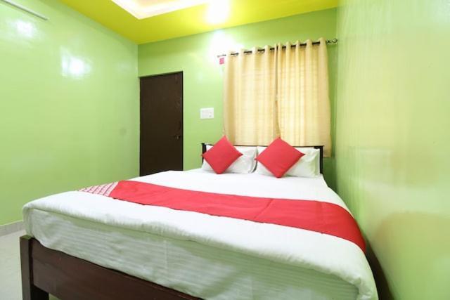 Sri Mahalakshmi Hotel And Lodge Hotel 3*